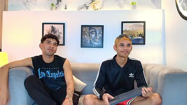 BLONDON BOYS1 online show from 06.02.26