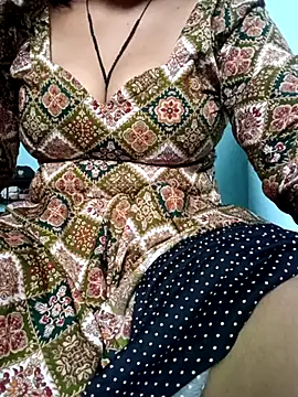hey darling  online show from 07.18.26