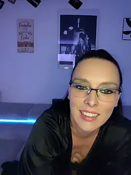 Snapshot of Cassia_Lux_Royal chatting on 06.14.26 Cassia Lux Royal online show from 06.14.26