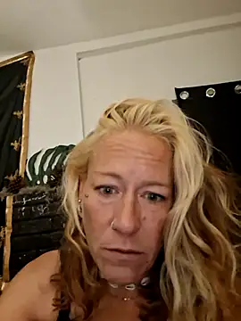 lusciouspider online show from 06.04.26