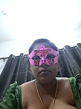 Snapshot of Hot_Sreeja_Tamil chatting on 07.30.26 Hot Sreeja Tamil online show from 07.30.26