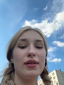 Polly Pop online show from 06.08.26