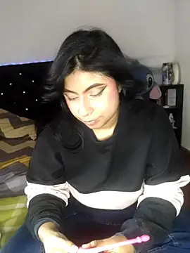 Snapshot of DanniValencia chatting on 07.15.26 DanniValencia online show from 07.15.26