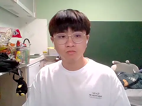 Yang 571 online show from 06.10.26