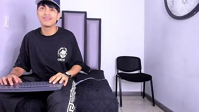 Alejitoo 23 online show from 06.12.26