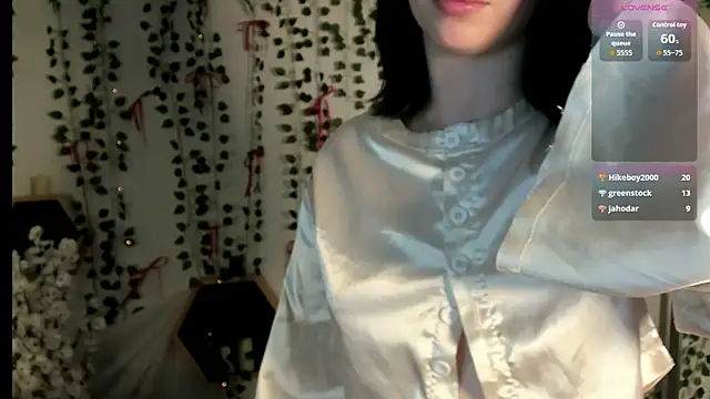 Snapshot of Velvet__Kiss chatting on 06.22.26 Velvet Kiss online show from 06.22.26