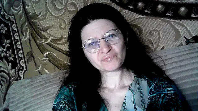 Snapshot of Dear_Annet chatting on 06.25.26 Dear Annet online show from 06.25.26