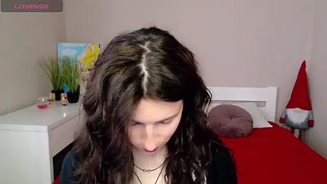 Snapshot of LilithRivi chatting on 06.14.26 LilithRivi online show from 06.14.26