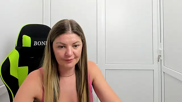 MiaSummerr  online show from 07.11.26