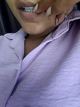 Snapshot of Miss-cutee chatting on 06.08.26 Miss-cutee online show from 06.08.26
