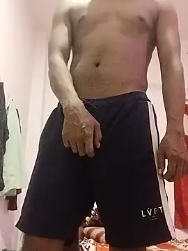 Snapshot of Daddsuroj69 chatting on 07.13.26 Daddsuroj69 online show from 07.13.26