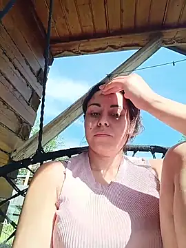 Snapshot of MichelleWoood chatting on 07.02.26 MichelleWoood online show from 07.02.26