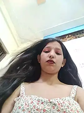 Snapshot of Queen_Rosyy chatting on 06.19.26 Queen Rosyy online show from 06.19.26