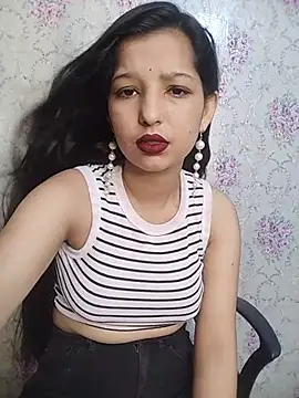 Snapshot of Queen_Rosyy chatting on 06.20.26 Queen Rosyy online show from 06.20.26