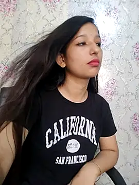 Snapshot of Queen_Rosyy chatting on 06.25.26 Queen Rosyy online show from 06.25.26