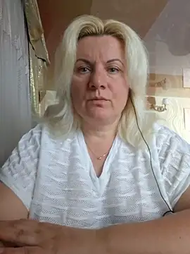Snapshot of VikaRaine555 chatting on 06.16.26 VikaRaine555 online show from 06.16.26