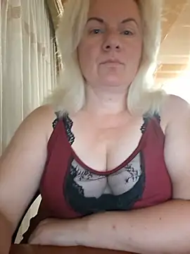 Snapshot of VikaRaine555 chatting on 07.19.26 VikaRaine555 online show from 07.19.26