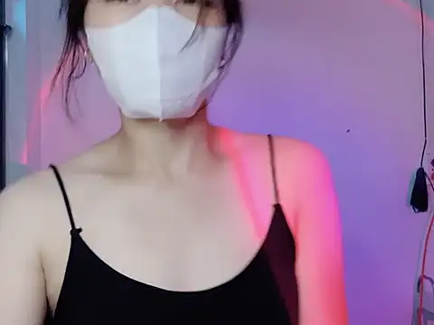 Snapshot of miumiubeauty chatting on 06.24.26 miumiubeauty online show from 06.24.26