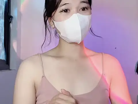 Snapshot of miumiubeauty chatting on 06.27.26 miumiubeauty online show from 06.27.26