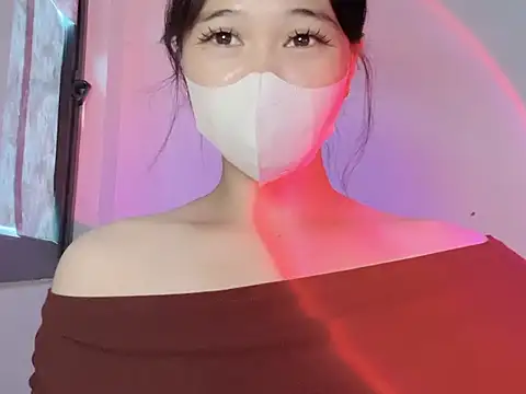Snapshot of miumiubeauty chatting on 07.22.26 miumiubeauty online show from 07.22.26