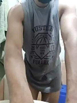 Snapshot of hunkfreakin chatting on 06.14.26 hunkfreakin online show from 06.14.26
