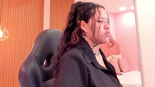 shayra alina online show from 07.30.26