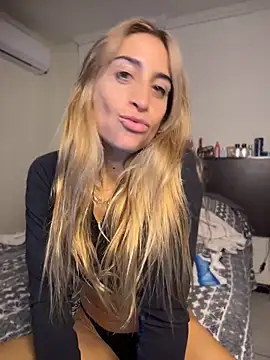 Snapshot of NicoleWilder chatting on 07.01.26 NicoleWilder online show from 07.01.26