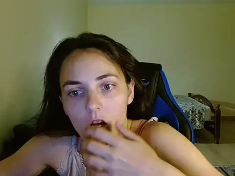 OliviaTheS online show from 06.25.26