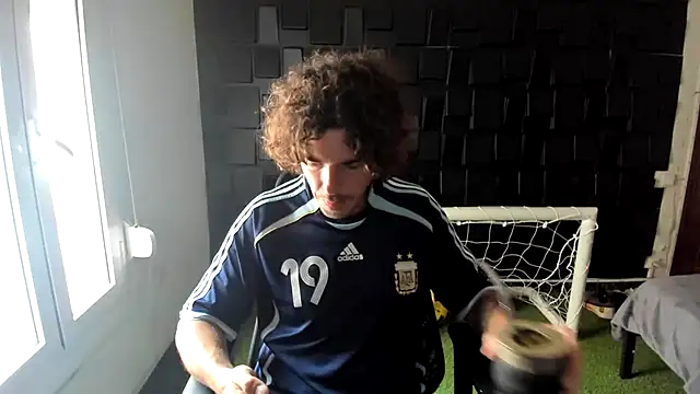 Snapshot of SoccerPlayerr chatting on 06.11.26 SoccerPlayerr online show from 06.11.26