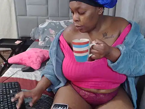 Wifey Amanda online show from 07.07.26