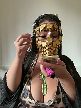 NiaBeurette online show from 07.12.26