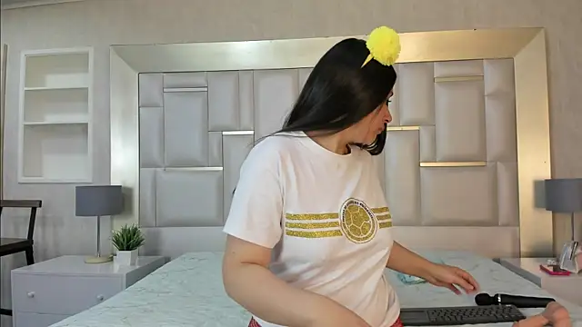 Snapshot of EmmyRossil chatting on 07.03.26 EmmyRossil online show from 07.03.26