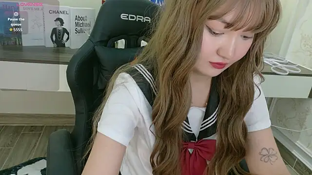 Snapshot of sakuraclover chatting on 07.29.26 sakuraclover online show from 07.29.26