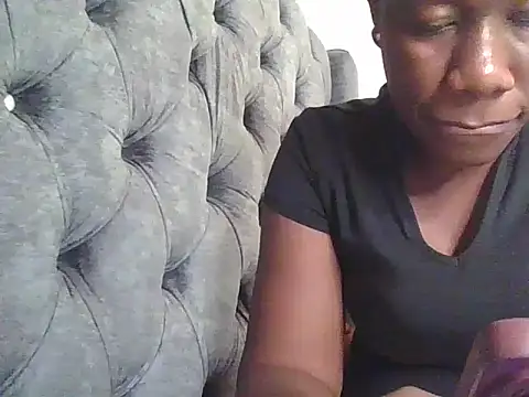 Snapshot of SWEET-SHERRYL chatting on 07.04.26 SWEET-SHERRYL online show from 07.04.26