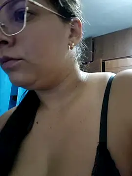 Dina Phone online show from 06.13.26