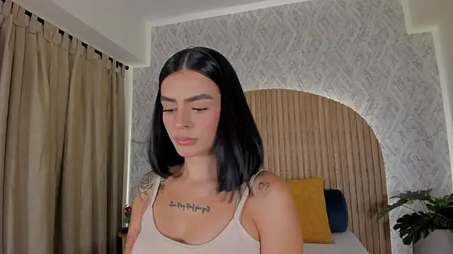 Snapshot of Victoria_Blake_ chatting on 07.19.26 Victoria Blake online show from 07.19.26
