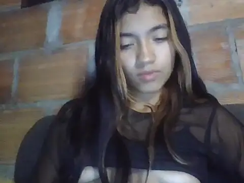 canelita0510 online show from 06.18.26
