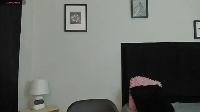Snapshot of Sara_B chatting on 07.12.26 Sara B online show from 07.12.26