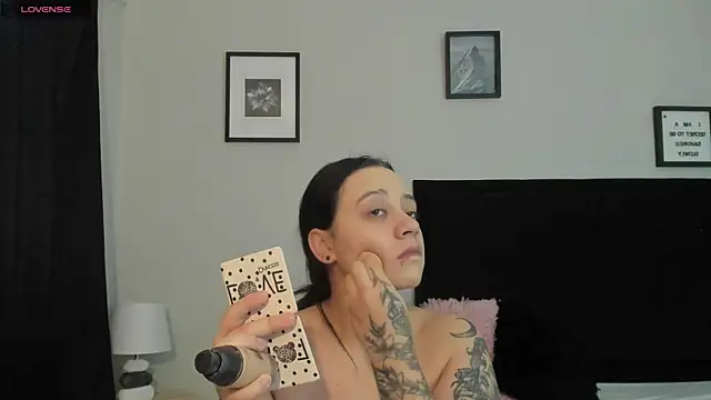 Snapshot of Sara_B chatting on 07.18.26 Sara B online show from 07.18.26