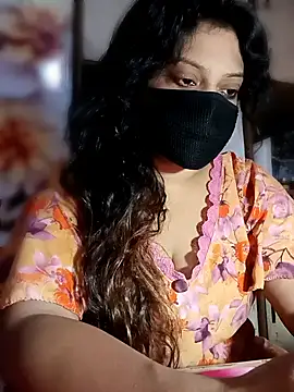 KareenaChopra online show from 06.18.26