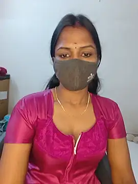 Snapshot of YALINITWO7_TAMIL chatting on 06.26.26 YALINITWO7 TAMIL online show from 06.26.26