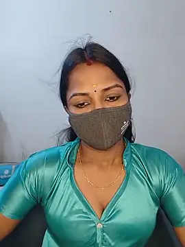 Snapshot of YALINITWO7_TAMIL chatting on 06.27.26 YALINITWO7 TAMIL online show from 06.27.26
