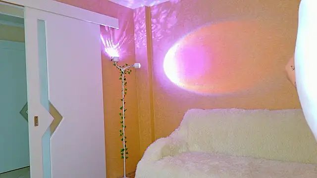 SweeetMia online show from 06.25.26