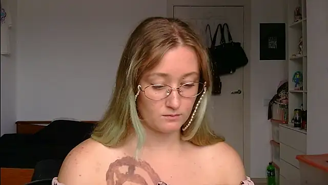 yourcherry3 online show from 06.30.26