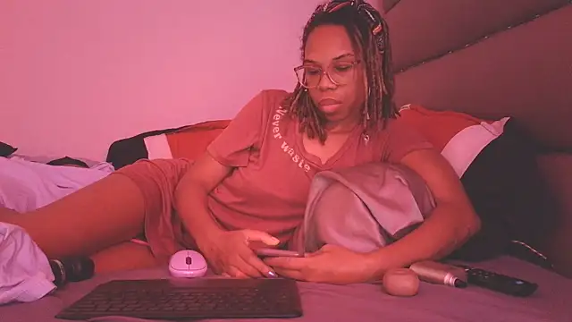 Snapshot of Opal_Rainbow chatting on 04.07.26 Opal Rainbow online show from 04.07.26