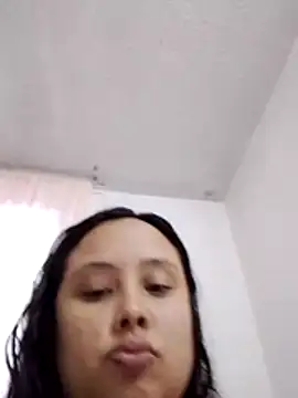 Laura 99 online show from 06.30.26
