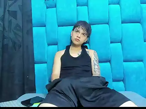 Snapshot of boytatto_22cm chatting on 06.17.26 boytatto 22cm online show from 06.17.26