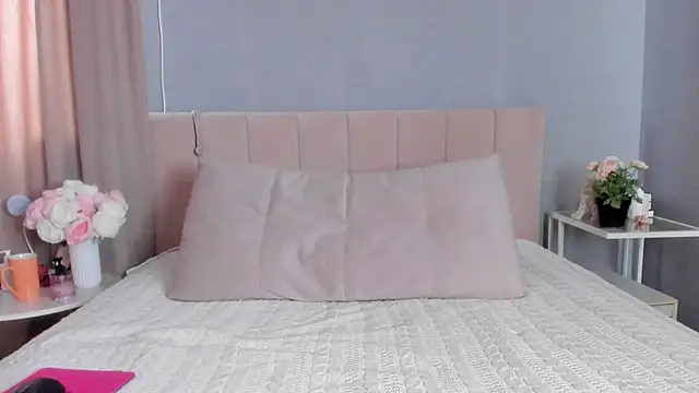 MissMiaTv online show from 03.01.25