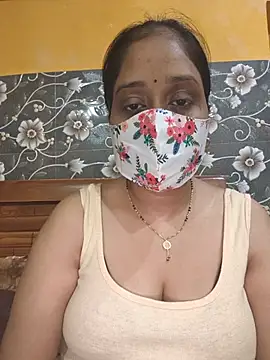 Snapshot of Garimaa_Cherry chatting on 06.29.26 Garimaa Cherry online show from 06.29.26