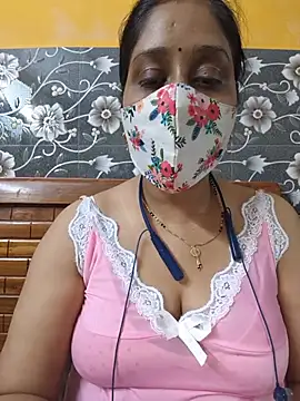 Snapshot of Garimaa_Cherry chatting on 07.14.26 Garimaa Cherry online show from 07.14.26